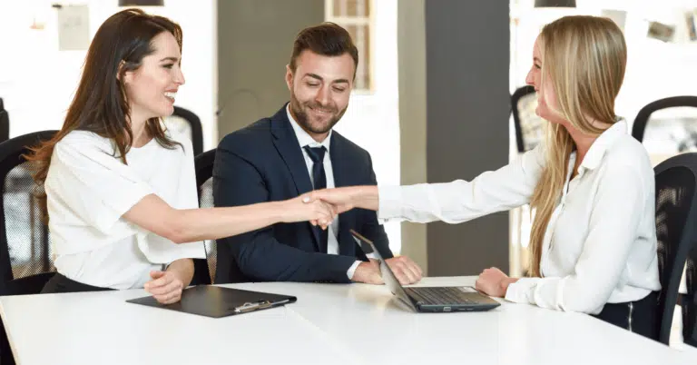 A Guide to Becoming an Insurance Claims Adjuster